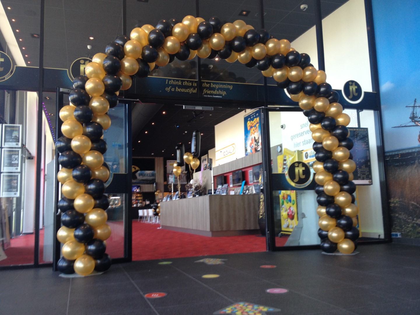 Extra grote ballonnenboog verlengd met 2 meter
