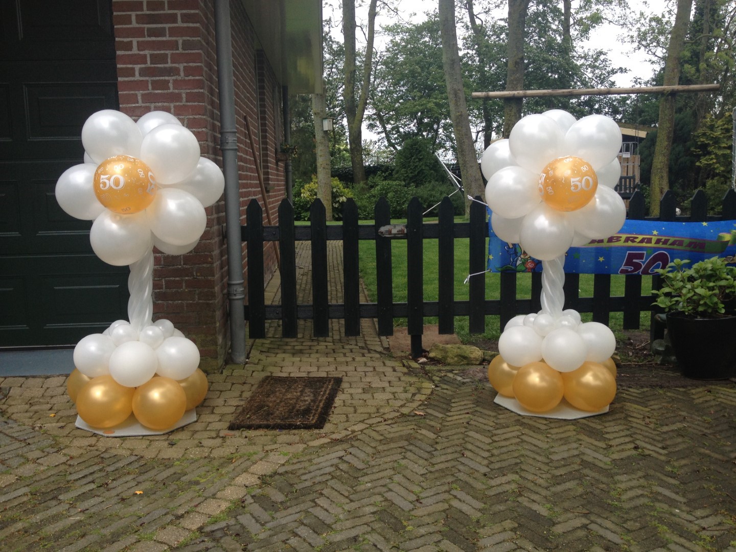 Boompilaren op een verlaagde structuur