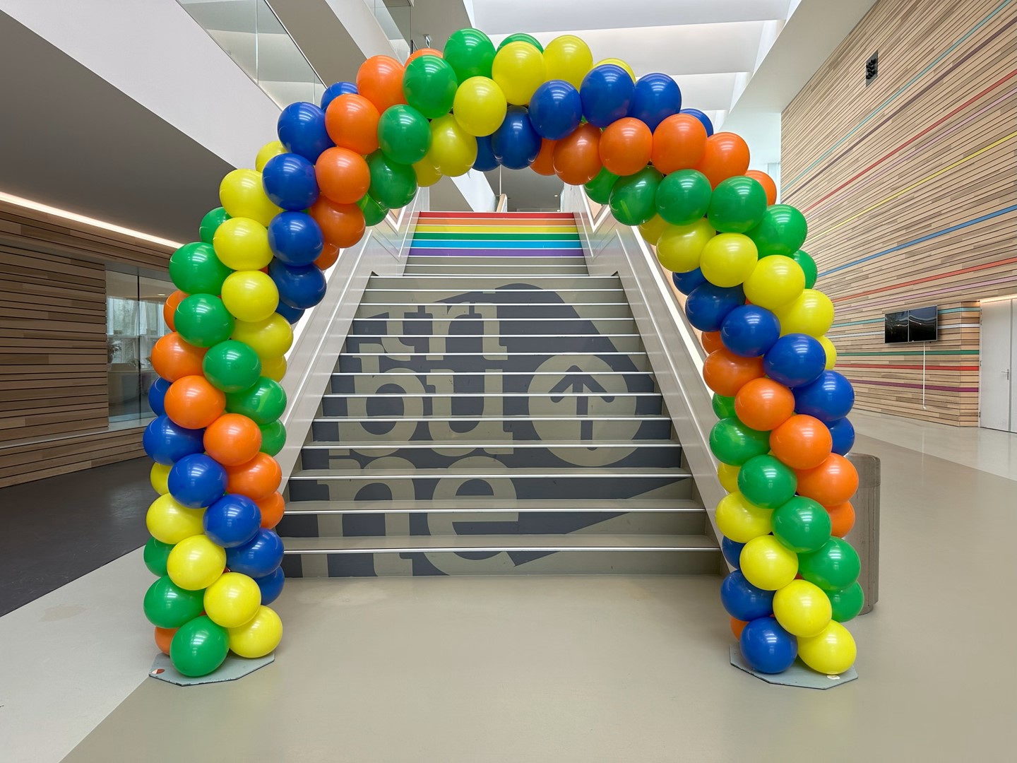 Standaardglans ballonnenboog, verkrijgbaar in diverse kleuren.