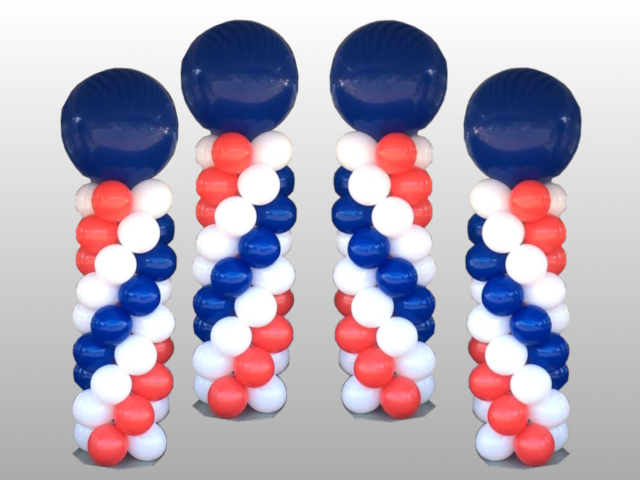 4 ballonnenpilaren met een grote topballon