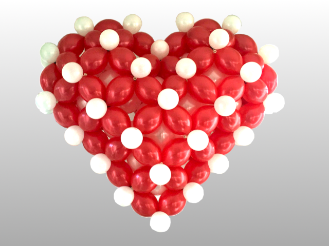 Massief hart van latexballonnen. ca 1,2 meter breed