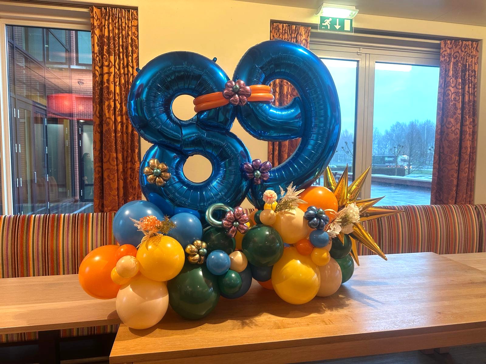 Organisch grondcluster met foliecijfers